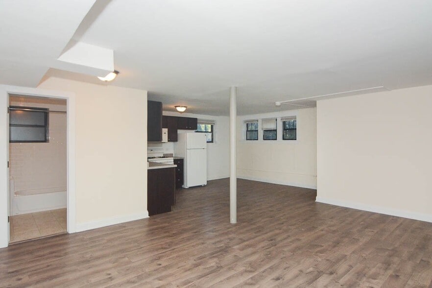 Building Photo - 2526 N Kedzie Blvd