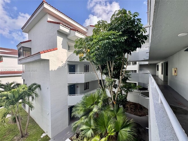 Building Photo - 8215 SW 152nd Ave