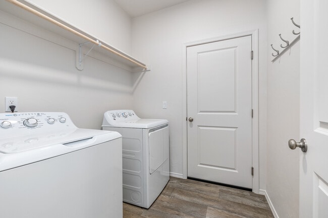 Building Photo - 1889 N W Enterprise St