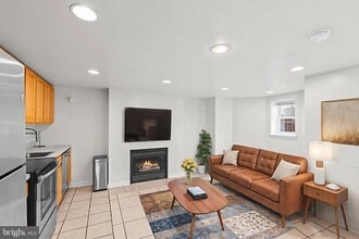 Building Photo - 607 Florida Ave NW