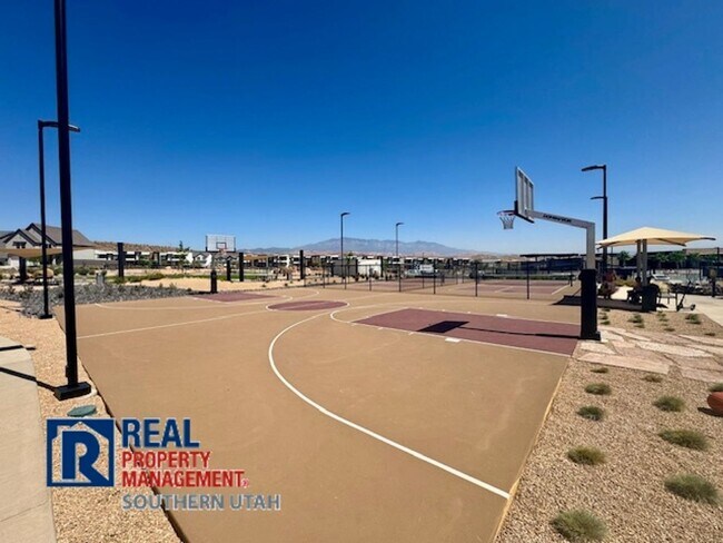 Building Photo - Long Valley Townhome with all the Amenities