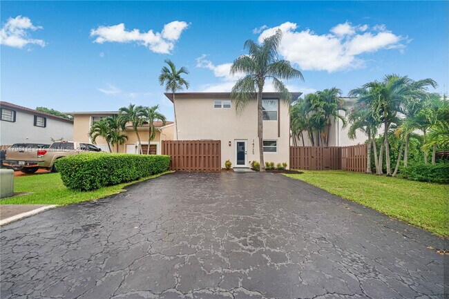 Building Photo - 14725 SW 107th Terrace