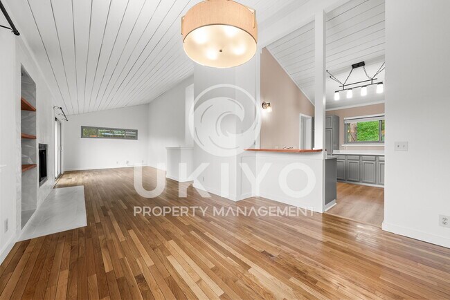 Building Photo - 8655 Skyline Blvd