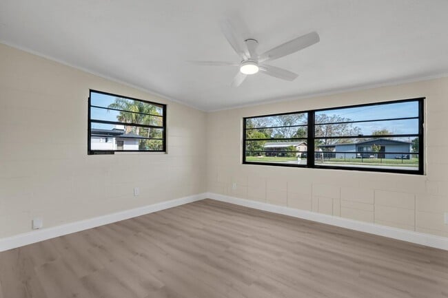 Building Photo - 7514 Mandarin Dr