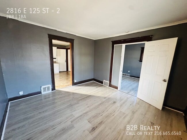 Building Photo - 2816 E 125th St