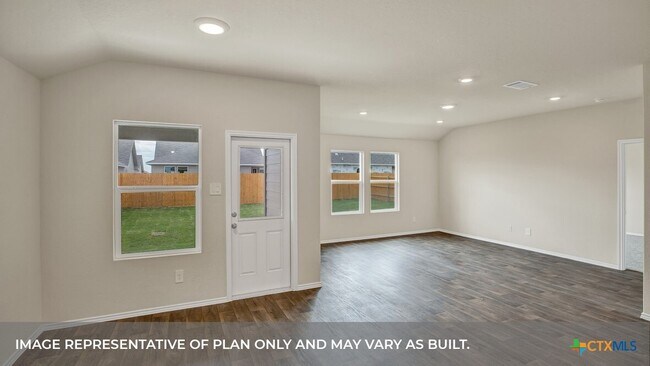 Building Photo - 1009 Alma Dr