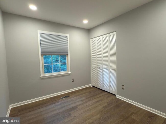 Building Photo - 3945 Wilcoxson Dr