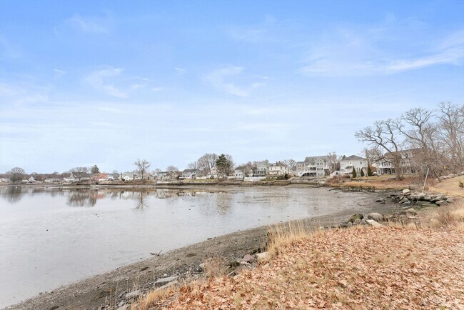 Building Photo - 96 Water St