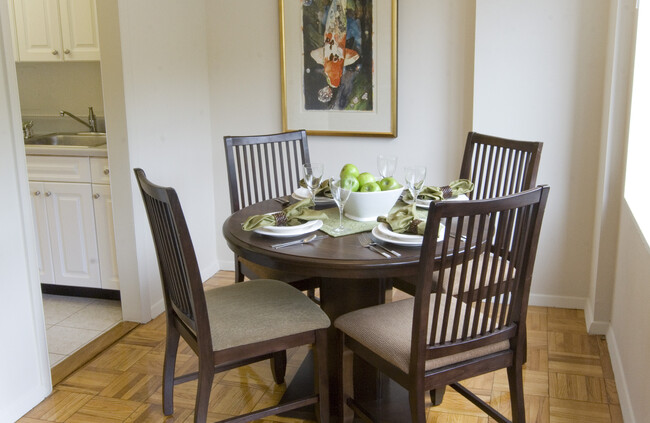 Dining area with parquet flooring - eaves Glover Park