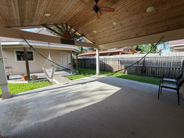 Building Photo - 402 Dunwick Ln