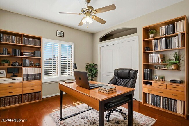 Building Photo - 312 Desert Garden Dr