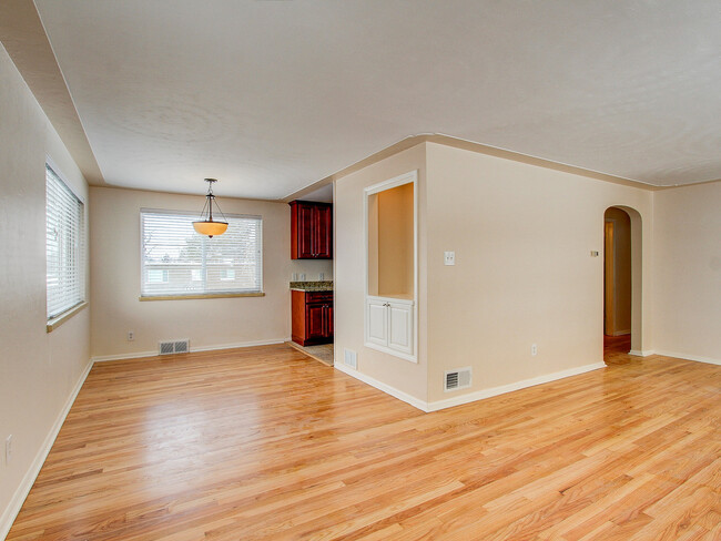 Building Photo - Newly Remodeled Home in Wheat Ridge