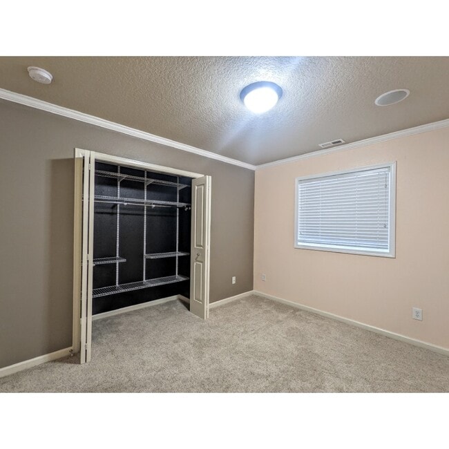 Building Photo - 730 SW 207th Pl