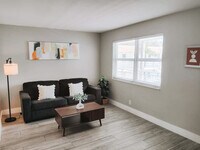 Building Photo - 50 Davie Blvd