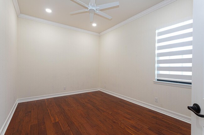 Building Photo - 3352 Siena Cir