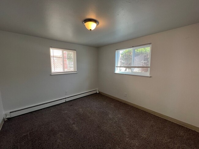 Building Photo - 2 Bedroom 1 Bathroom Westminster Condo