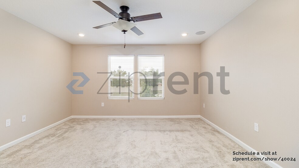 Building Photo - 1709 Hilltop Dr