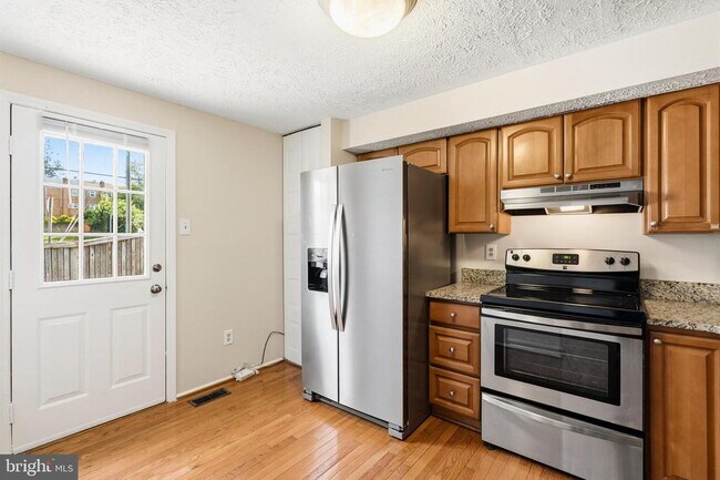 Building Photo - 4600 Brentleigh Ct