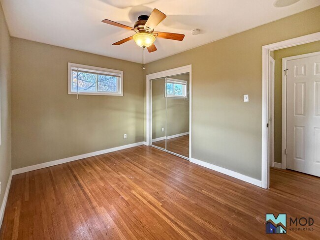 Building Photo - $0 DEPOSIT OPTION!!! CHARMING 3 BED/1 BATH RANCH IN VIRGINIA VILLAGE: HARDWOOD FLOORS, SPACIOUS L...