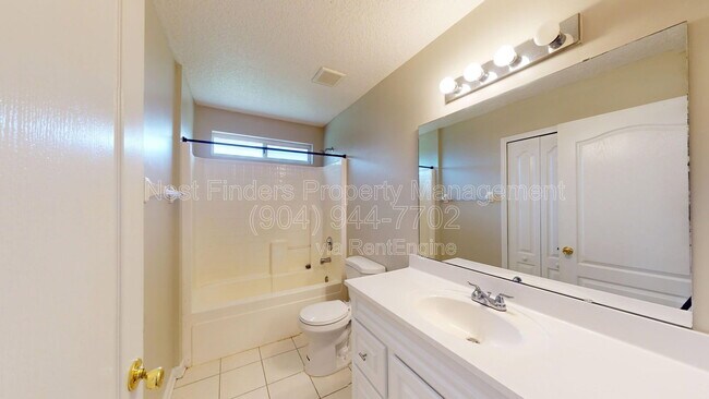 Building Photo - 5731 Rainbow Lake Dr N