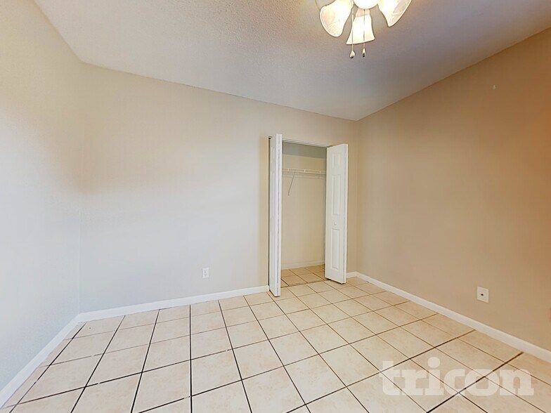 Building Photo - 10503 Willowbrae Dr