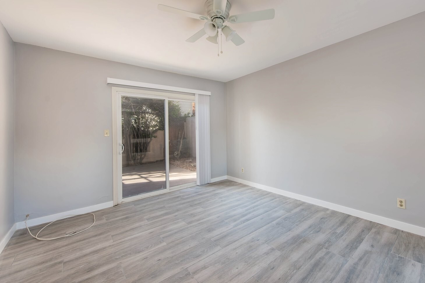 Building Photo - 4710 E Shaw St