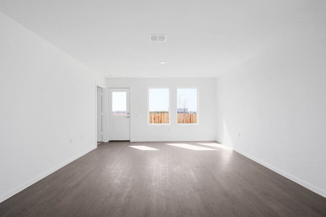 Building Photo - 1442 Mira Mill