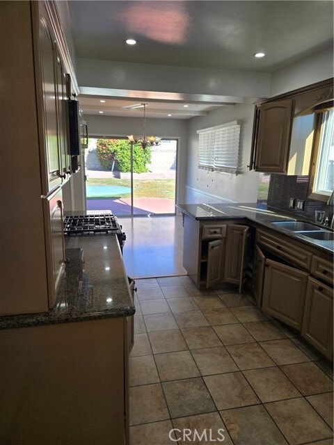 Building Photo - 21223 E Tudor St