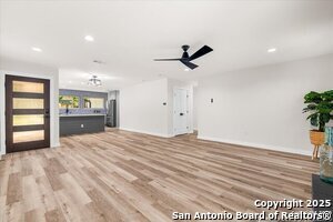 Building Photo - 9717 Anderson Village Dr