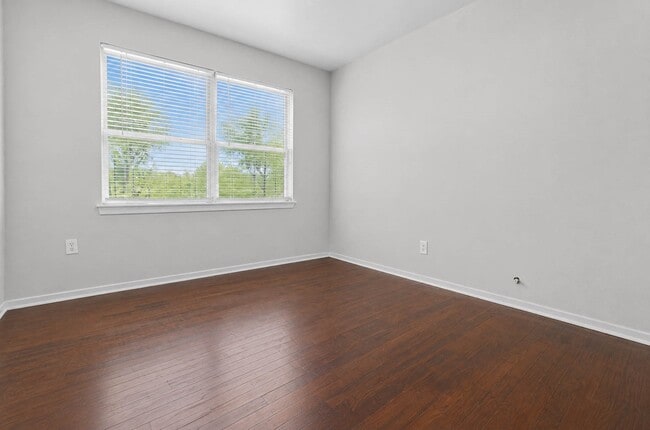 Building Photo - 7217 Parker Rd