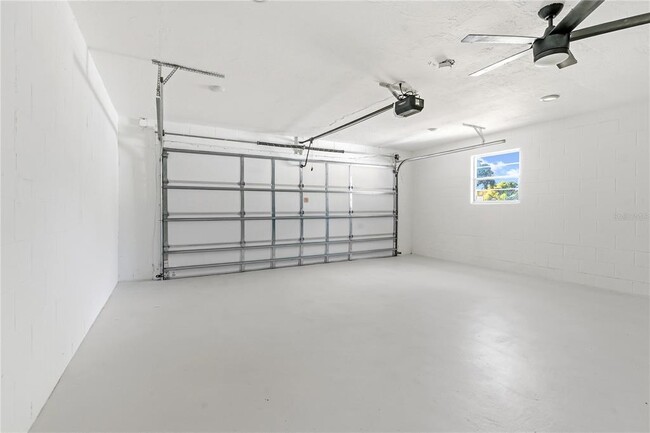 Building Photo - 1985 Japonica Rd