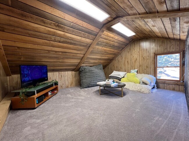 Building Photo - 1804 Chapel Ct