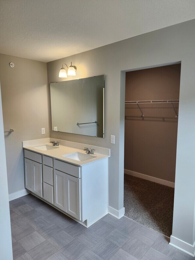 Building Photo - 11128 Balsam Pointe Trl