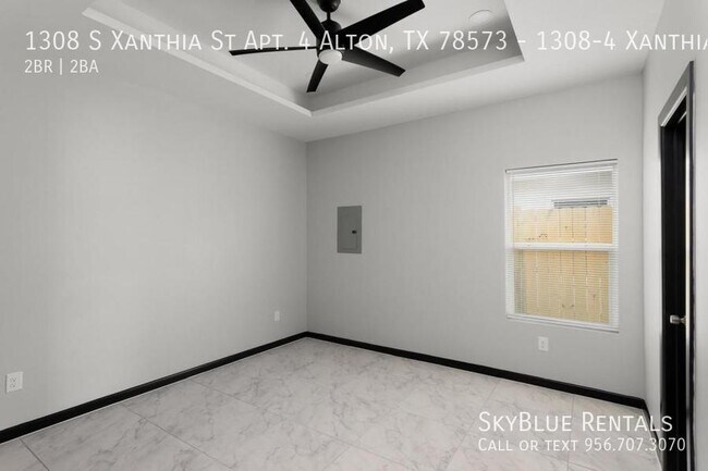 Building Photo - 1308 S Xanthia St