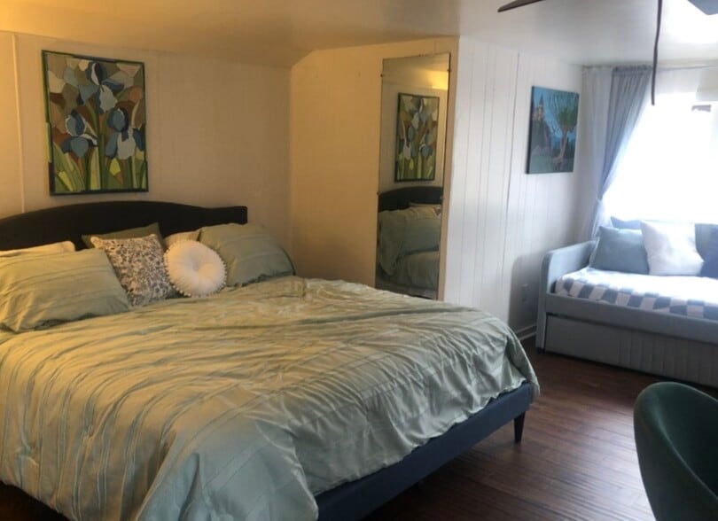 Building Photo - 64A Emerson Dr