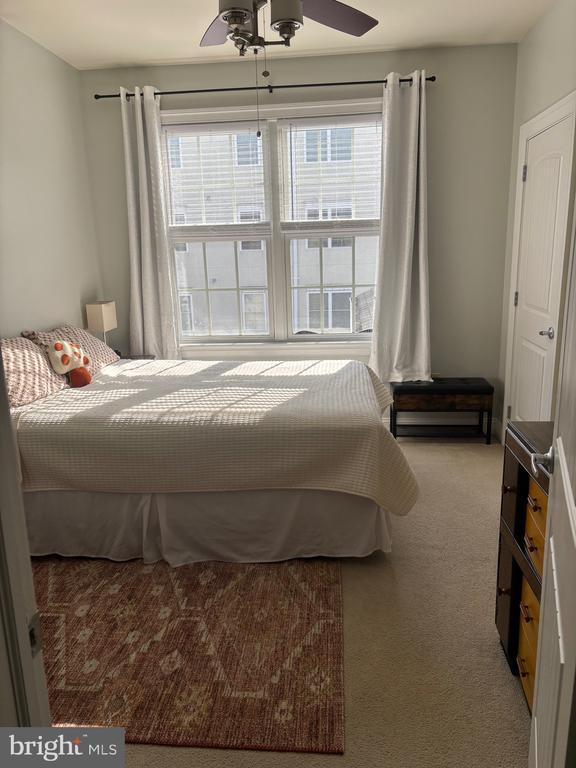 Building Photo - 136 Bridge St