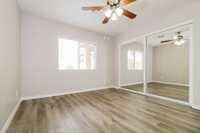 Building Photo - 12114 W Aster Dr