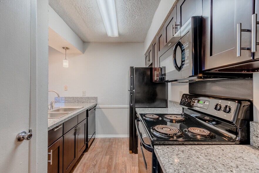 Eastbank Apartments 1410 S Goliad St Rockwall TX 75087 Apartment Finder