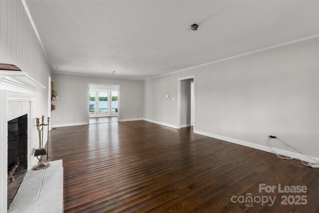 Building Photo - 5006 Kiser Island Rd