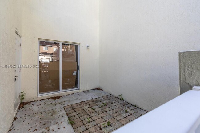 Building Photo - 1947 SE 24th Terrace