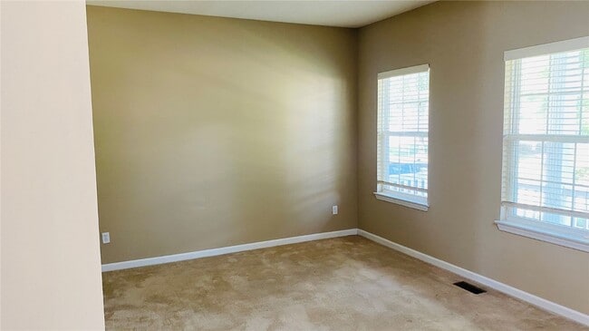 Building Photo - 58 Fountainview Dr