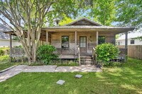 Building Photo - 1315 America St