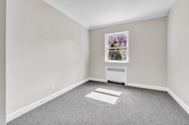 Building Photo - 41 Niles St