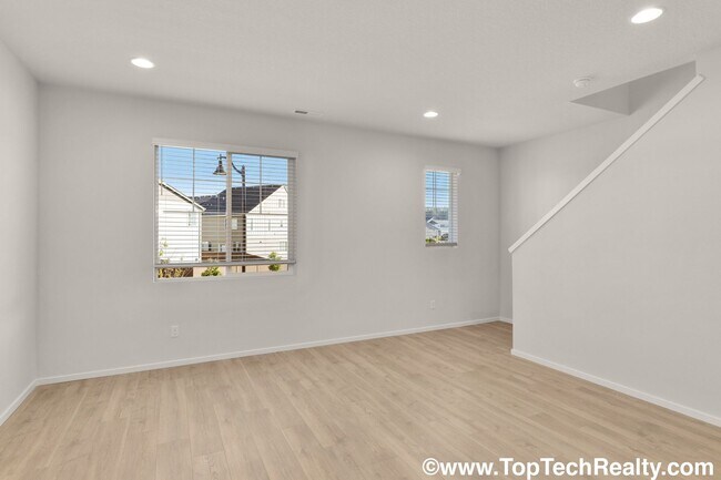 Building Photo - Beatiful New Construction Townhome In North Bethany, 3BR! Great Location, A+Schools!
