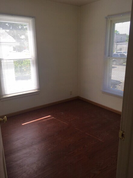 Building Photo - 2103 Olive St