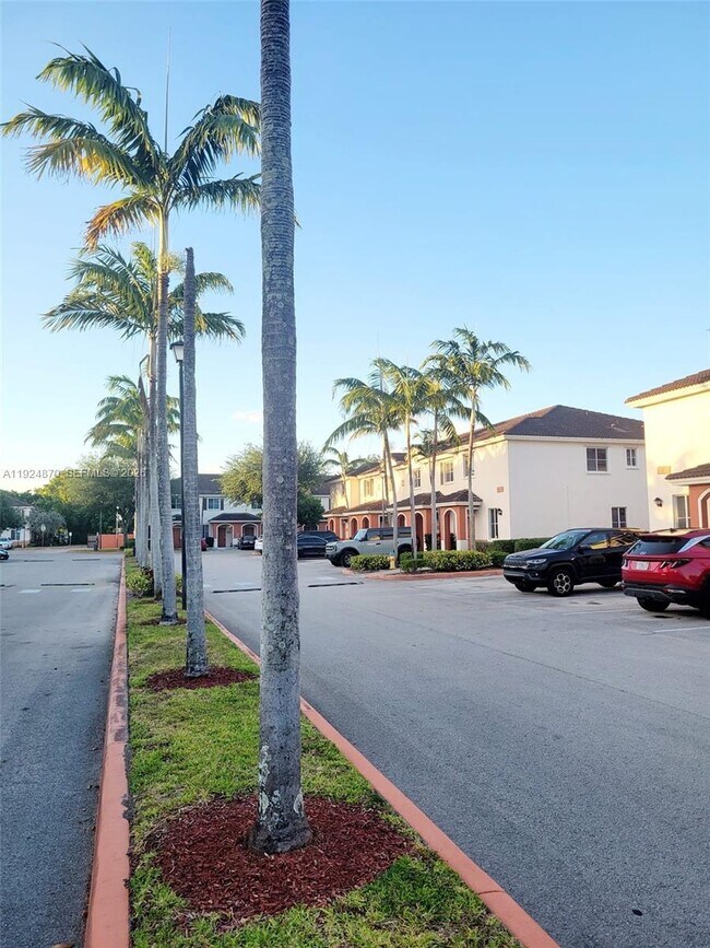 Building Photo - 17339 NW 7th Ave