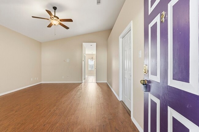 Building Photo - 10223 Dandyline Way