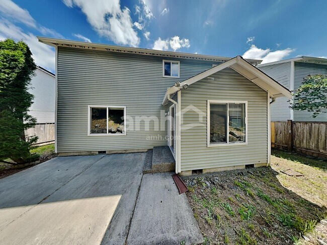 Building Photo - 13310 120th Ave E