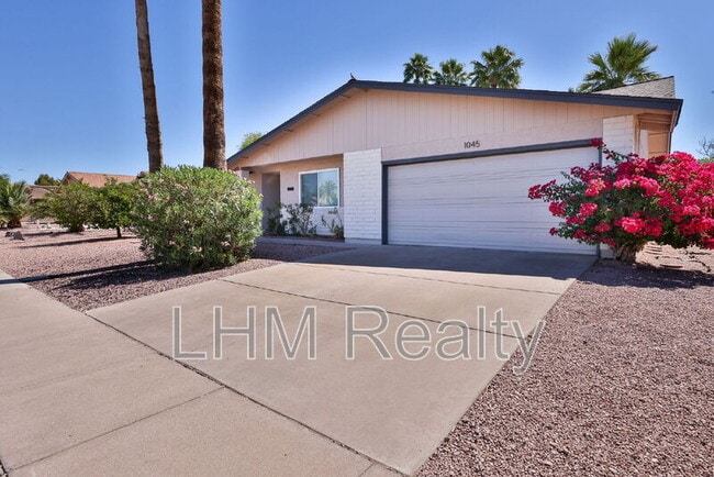 Building Photo - 1045 Leisure World