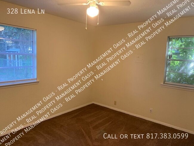 Building Photo - 328 Lena Ln